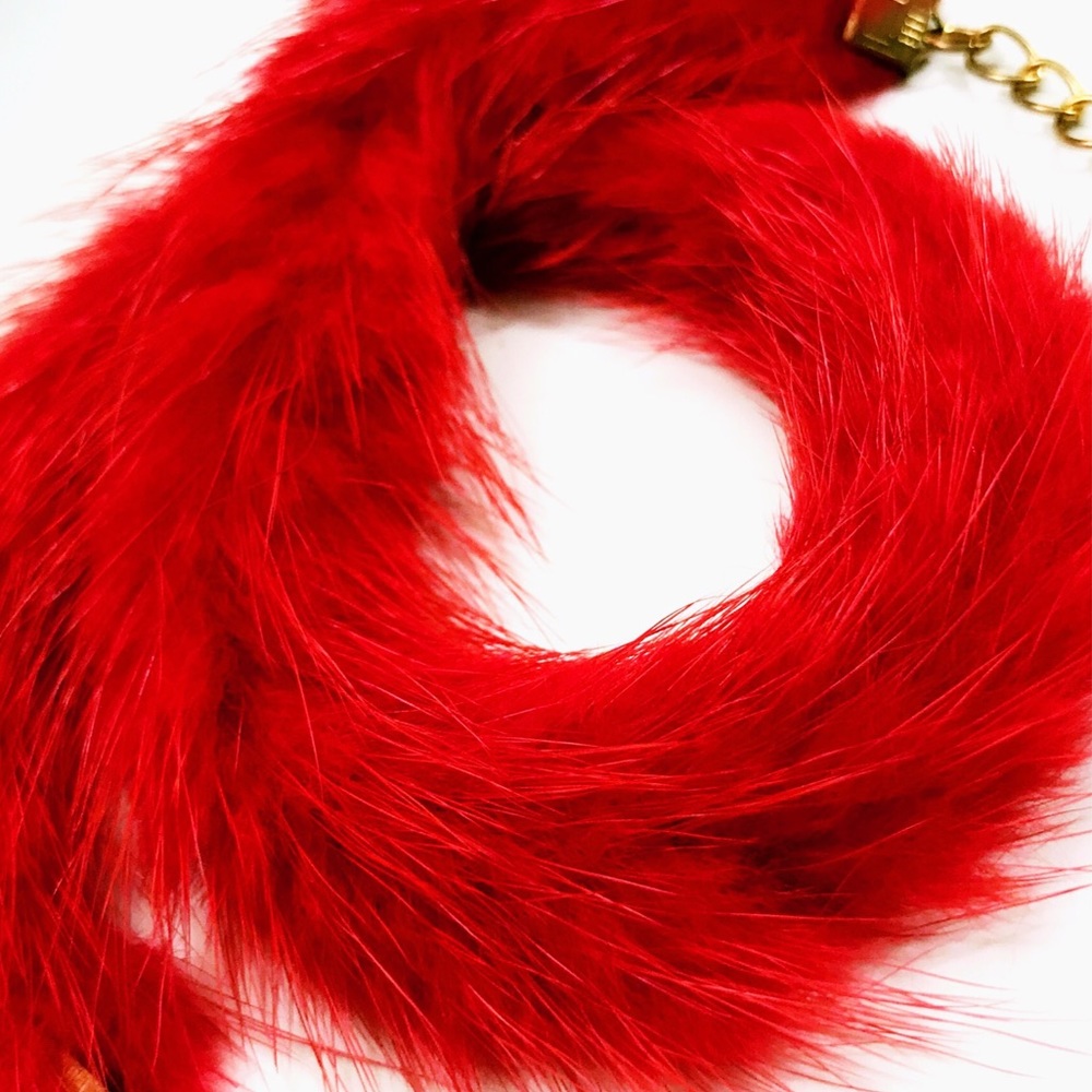 Lux | Red Fur | Choker